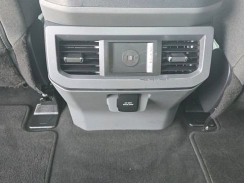 Used 2025 Ford F250 XLT w/ FX4 Off-Road Package AWD/4WD image 11