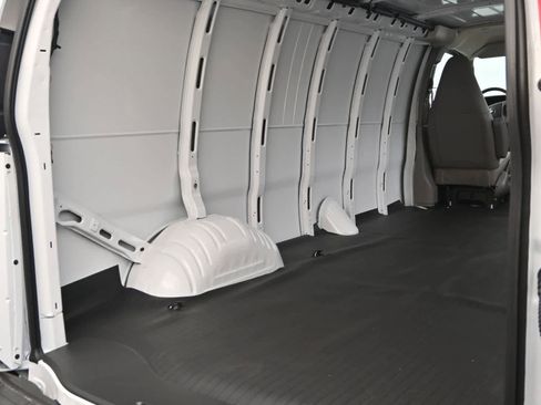 New 2026 GMC Savana 3500 Extended RWD image 13