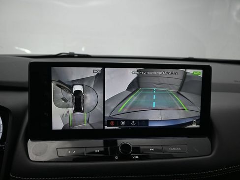 Used 2026 Nissan Rogue SL FWD image 16