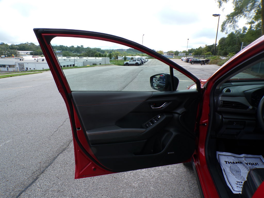 Used 2024 Subaru Crosstrek 2.5i Limited w/ Crosstrek Mirror Package AWD/4WD image 23