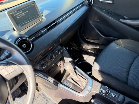 Used 2018 Toyota Yaris iA FWD image 18