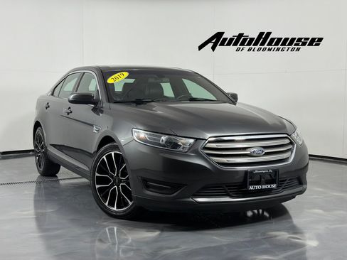 Used 2019 Ford Taurus SEL w/ Equipment Group 201A AWD/4WD image 1