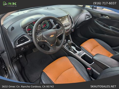 Used 2018 Chevrolet Cruze LT FWD image 15