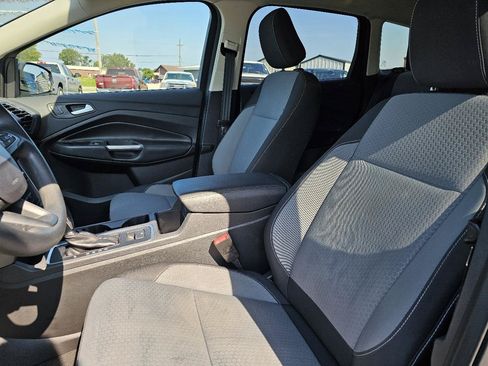 Used 2018 Ford Escape SE FWD image 7
