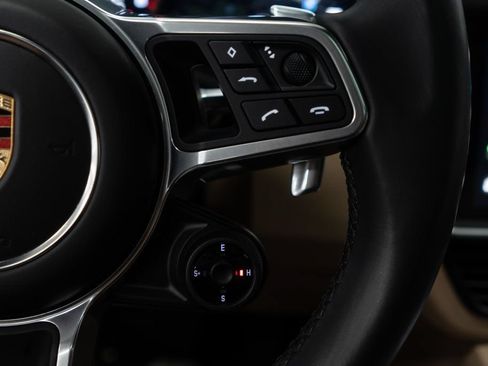 Used 2023 Porsche Cayenne Platinum Edition AWD/4WD image 25