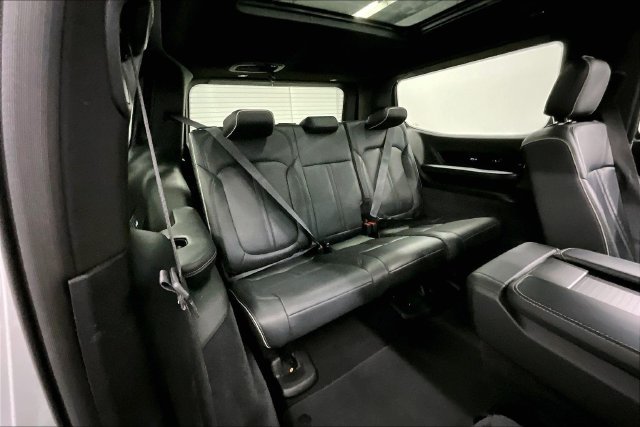 Used 2024 Jeep Grand Wagoneer Series II Obsidian w/ Quick Order Packagew 28T AWD/4WD image 33