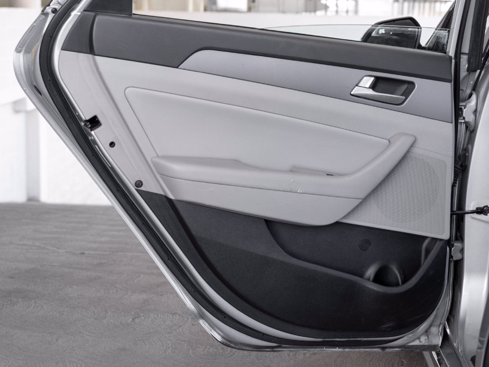 Used 2017 Hyundai Sonata SE FWD image 19