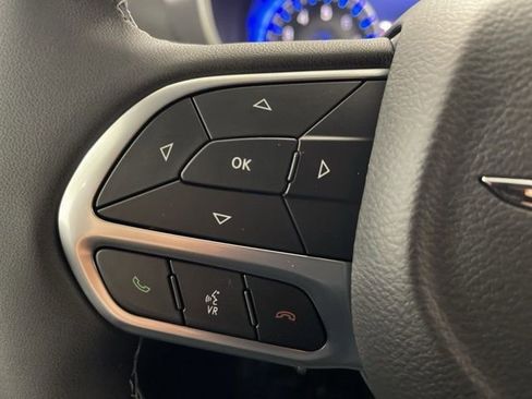 New 2026 Chrysler Pacifica Select AWD/4WD image 35