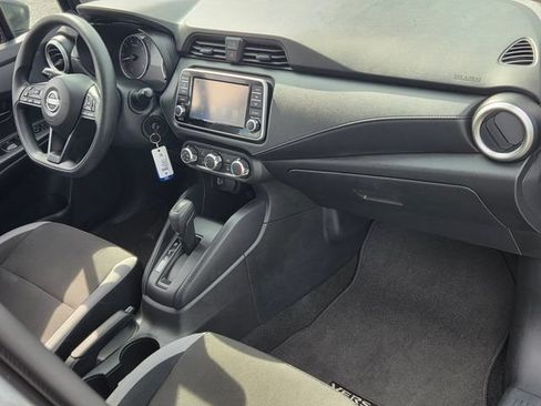 Used 2025 Nissan Versa S w/ Trunk Package FWD image 18