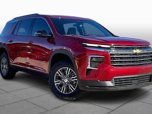 New 2026 Chevrolet Traverse LT w/ Driver Confidence Package image 3