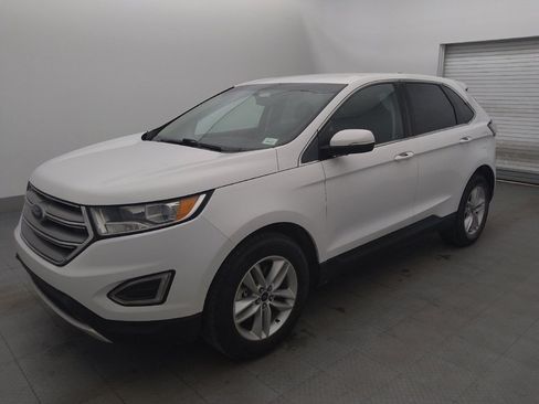 Used 2017 Ford Edge SEL w/ Equipment Group 201A AWD/4WD image 2