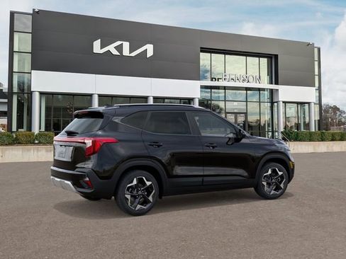 New 2026 Kia Seltos S image 7