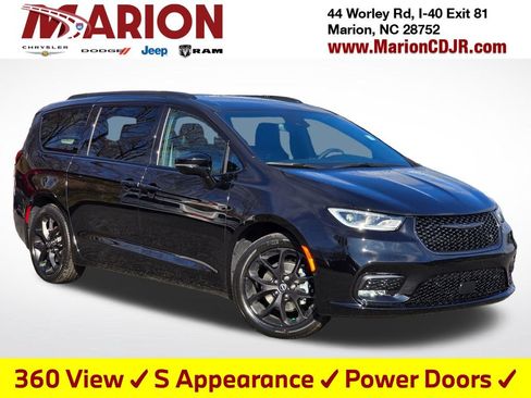 New 2026 Chrysler Pacifica Select w/ S Appearance Package FWD image 1