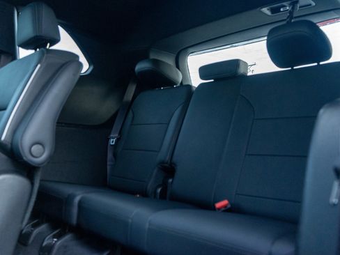 Used 2025 Buick Enclave Preferred image 30