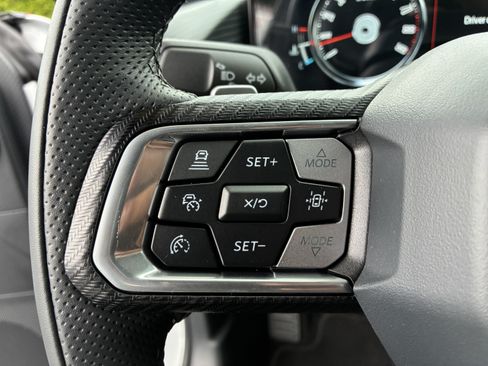 Used 2025 Ford Mustang GT Premium RWD image 26