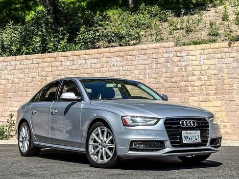 Used 2016 Audi A4 2.0T Premium image 12