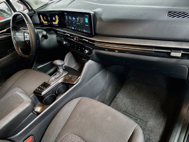 Certified 2026 Kia Sportage LX AWD/4WD image 28