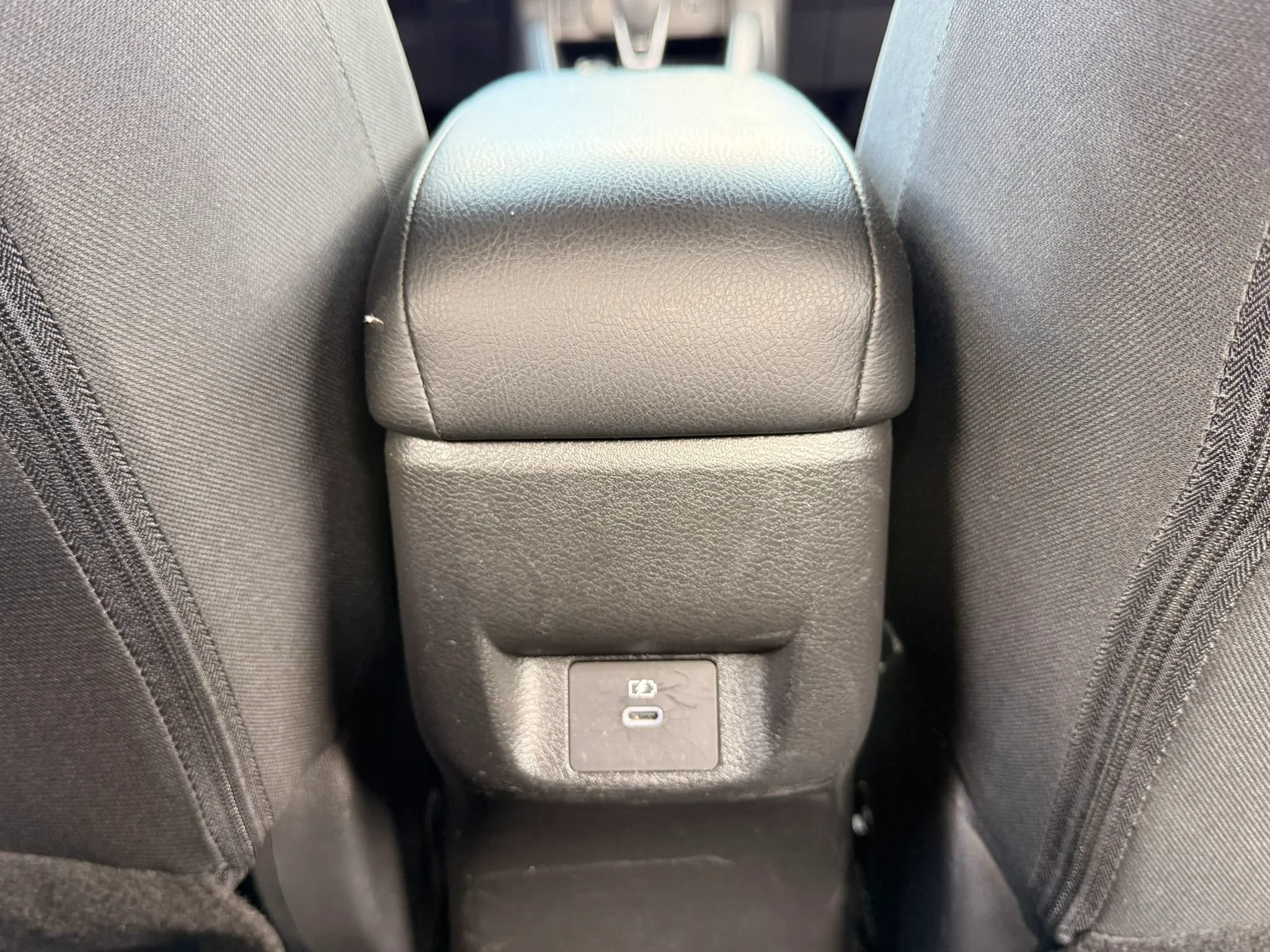 Used 2024 Nissan Versa SR w/ Trunk Package FWD image 33