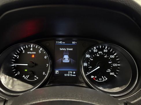 Used 2018 Nissan Rogue SV AWD/4WD image 34
