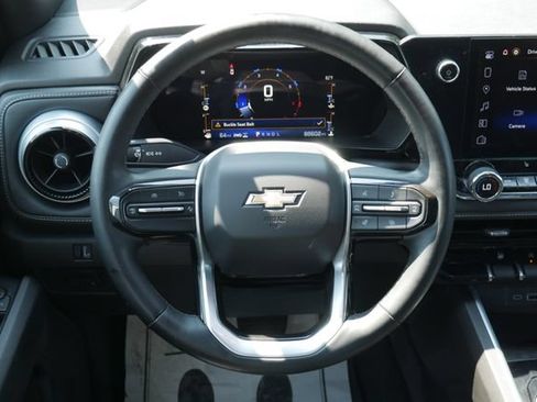 Used 2023 Chevrolet Colorado LT w/ LT Convenience Package III AWD/4WD image 16