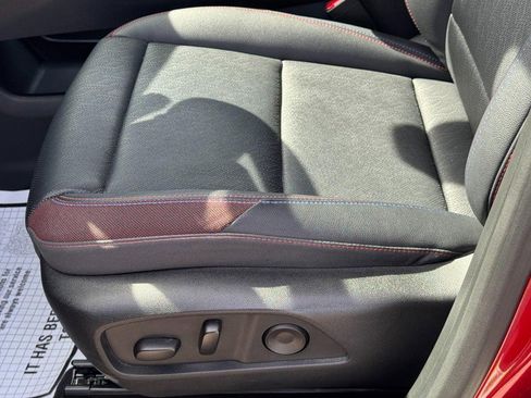 Used 2025 Chevrolet Equinox RS w/ Safety and Technology Package image 23