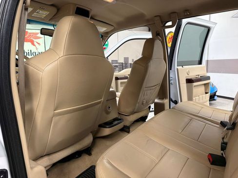Used 2010 Ford F350 Lariat AWD/4WD image 32