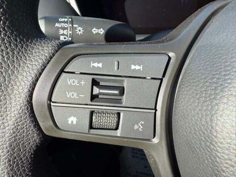 New 2026 Honda HR-V LX image 19