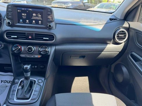 Certified 2021 Hyundai Kona SEL AWD/4WD image 22
