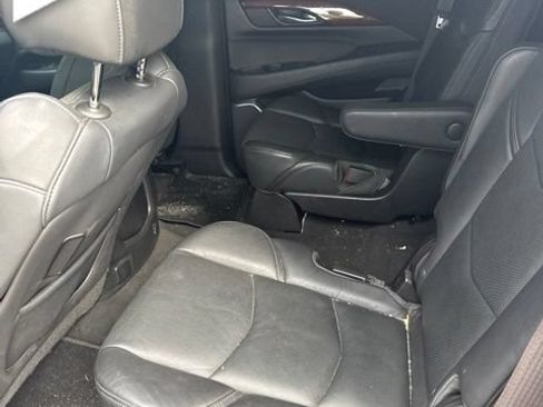 Used 2015 Cadillac Escalade Premium AWD/4WD image 7
