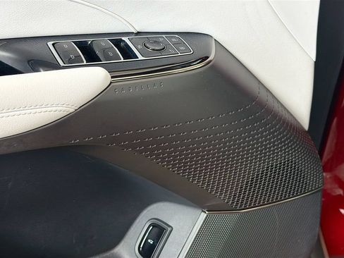 Certified 2024 Cadillac Lyriq Luxury w/ LPO, Floor Liner Package AWD/4WD image 20