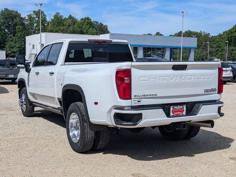New 2026 Chevrolet Silverado 3500 High Country w/ Technology Package AWD/4WD image 4