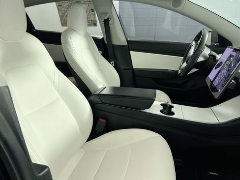 Used 2018 Tesla Model 3 Long Range image 27