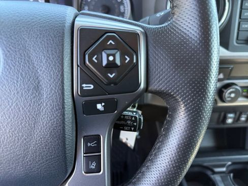 Used 2019 Toyota Tacoma SR5 AWD/4WD image 22