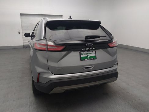 Used 2021 Ford Edge SEL w/ Convenience Package FWD image 6