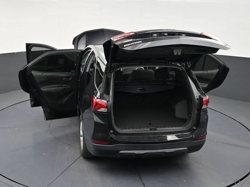 Used 2023 Chevrolet Equinox LT FWD image 32