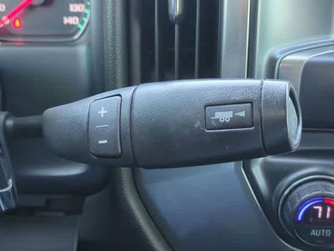 Used 2018 Chevrolet Silverado 1500 LT w/ All Star Edition image 32