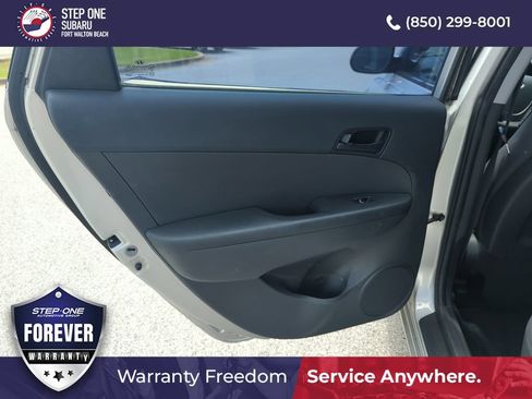 Used 2011 Hyundai Elantra GLS FWD image 25