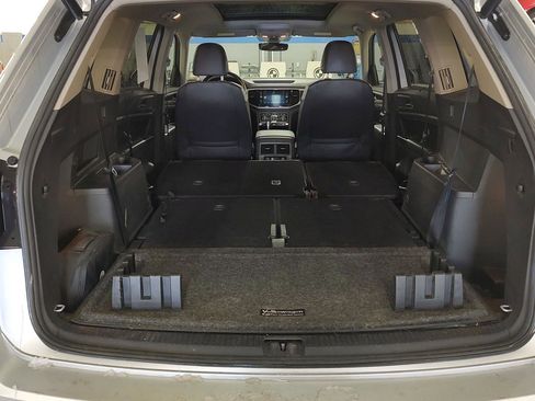 Used 2018 Volkswagen Atlas SEL image 24