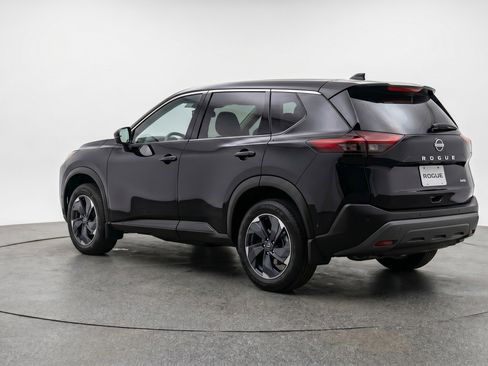 Used 2025 Nissan Rogue SV AWD/4WD image 6