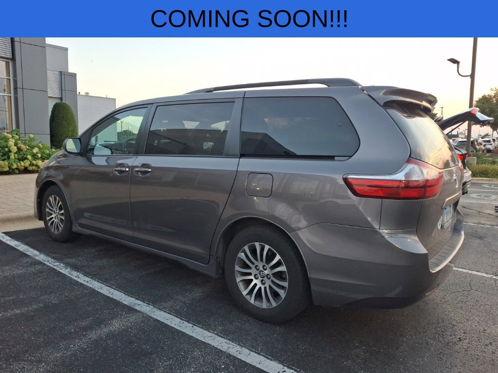 Used 2019 Toyota Sienna XLE FWD image 4