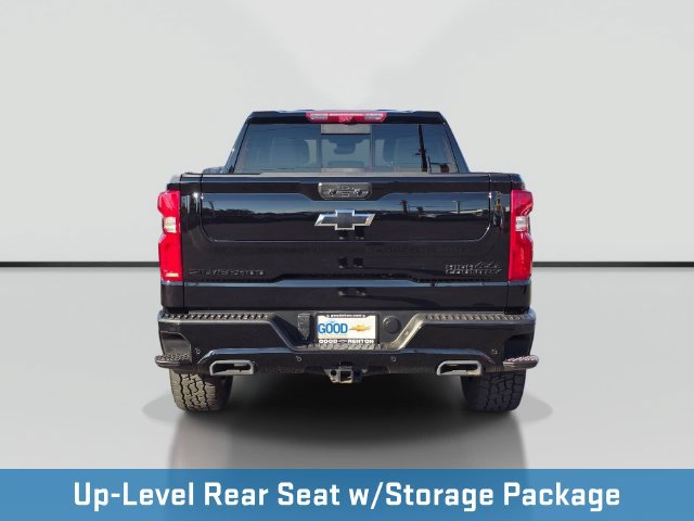 Used 2024 Chevrolet Silverado 1500 High Country w/ Midnight Edition AWD/4WD image 4