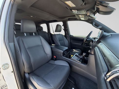 Used 2022 Lexus GX 460 w/ Black Line Special Edition image 27