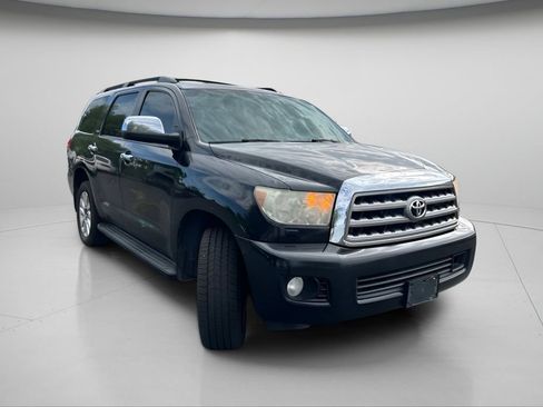 Used 2014 Toyota Sequoia Platinum AWD/4WD image 2