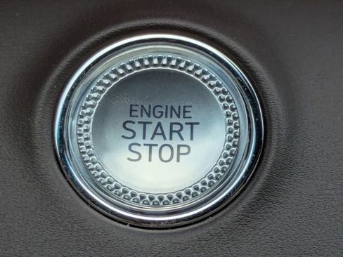 Certified 2025 Genesis GV70 2.5T w/ Advanced Package AWD/4WD image 27