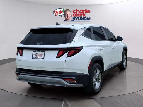 Used 2025 Hyundai Tucson SE FWD image 5