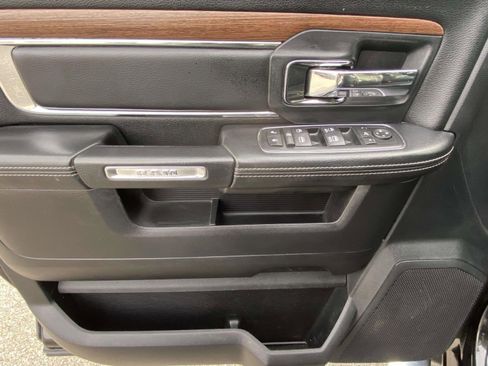 Used 2016 RAM 3500 Laramie image 16