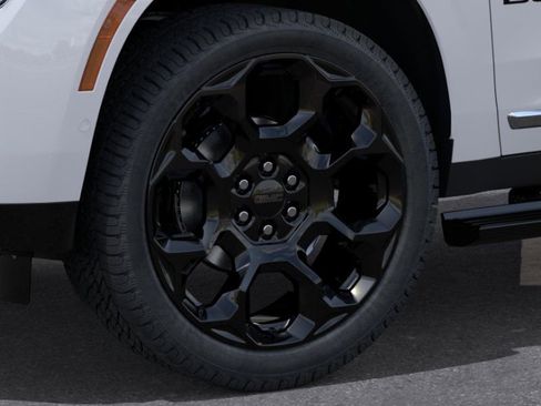 New 2026 GMC Yukon Denali AWD/4WD image 9