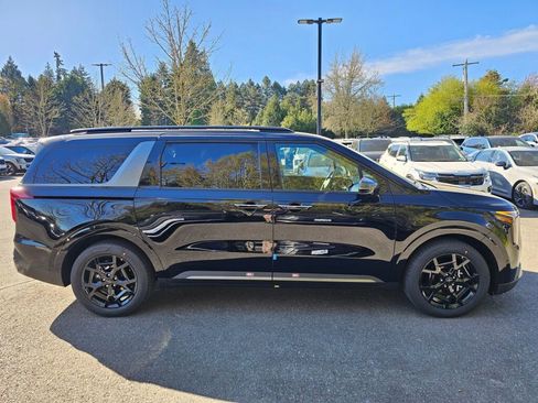 New 2026 Kia Carnival SX FWD image 4