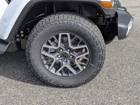 New 2026 Jeep Wrangler Unlimited Sahara AWD/4WD image 10