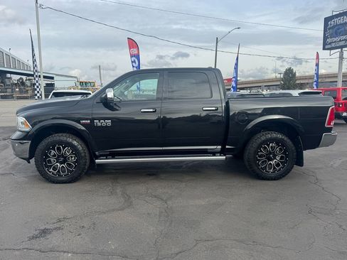 Used 2017 RAM 1500 Laramie image 6